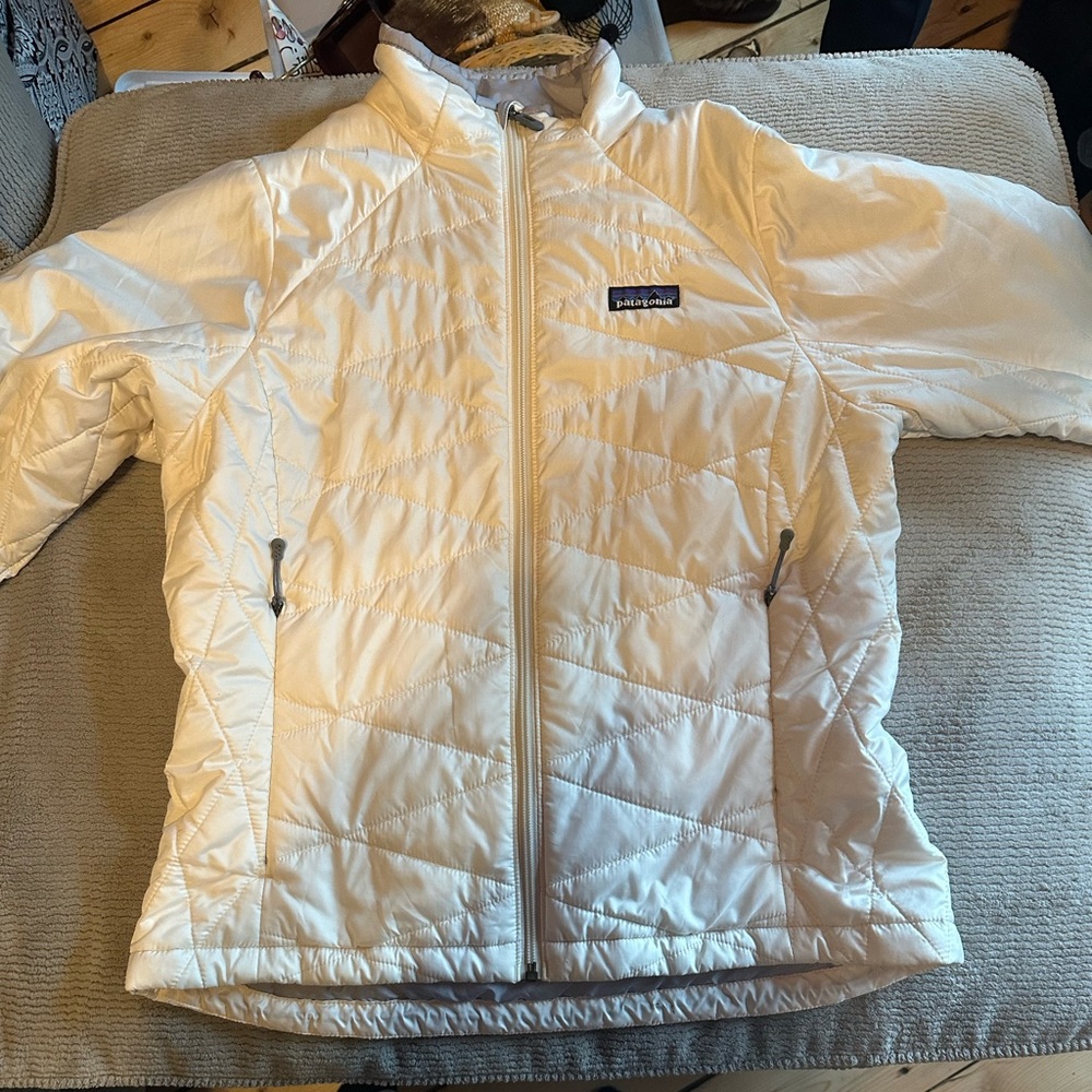Patagonia white jacket